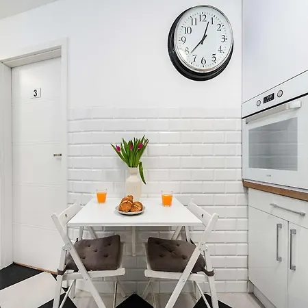 Апартаменти Center Flat For Families Варшава