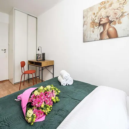 Апартаменти Center Flat For Families